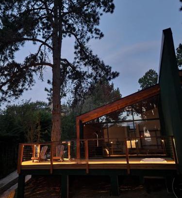 Alto da Boa Vista Ski Chalet | ManTeQuiero FRAMBOESA - linda, novíssima e aconchegante