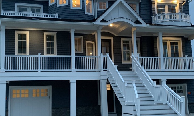 Mantoloking House | Mantoloking NJ/waterfront house beautiful sunsets and views of the Bay