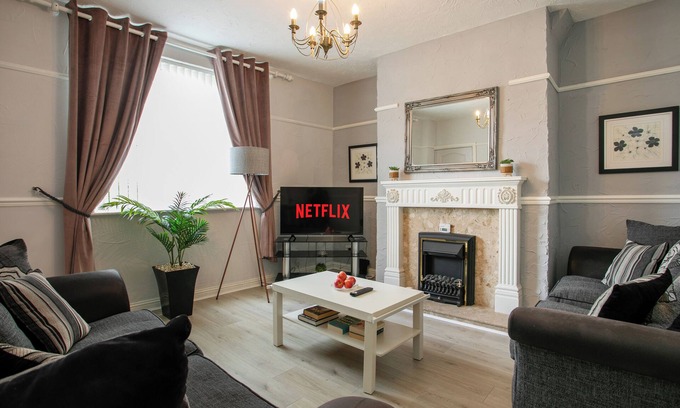 Thurnscoe House | Manvers House, Rotherham for Contractors and families (hosted by Emu-J Stays)