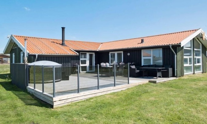 Lokken House | "Månviva" - 500m from the sea by Interhome