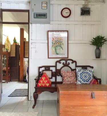 Thung Maha Mek House | Many Trees