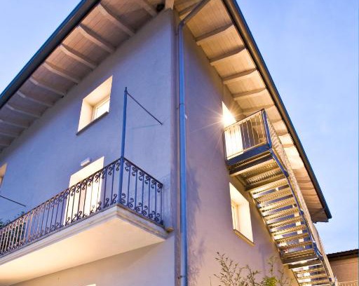 Esine Bed & Breakfast | Manzoni 124 Bed&Relax