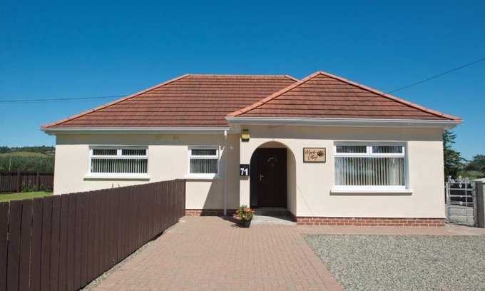 Cookstown House | Maple Cottage