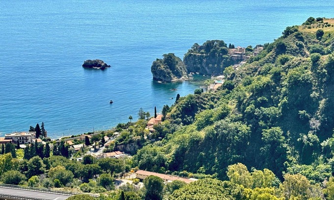 Taormina Apartment | Mara's house, 10-minute walk from downtown, private parking