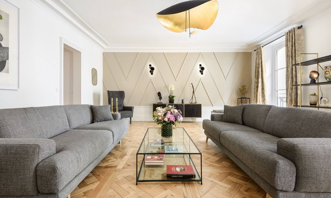Marais Apartment | Marais Luxury Two Bedroom