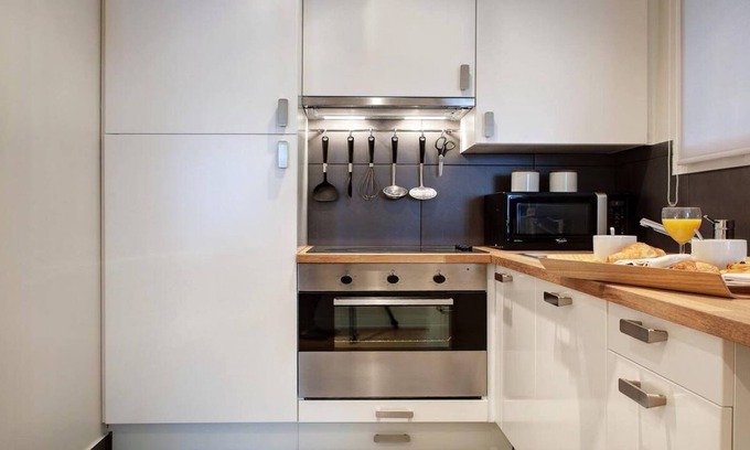 Marais Apartment | MARAIS RUE MALHER-THE MOST VIBRANT& STORIED NEIGHBOURHOOD OF PARIS