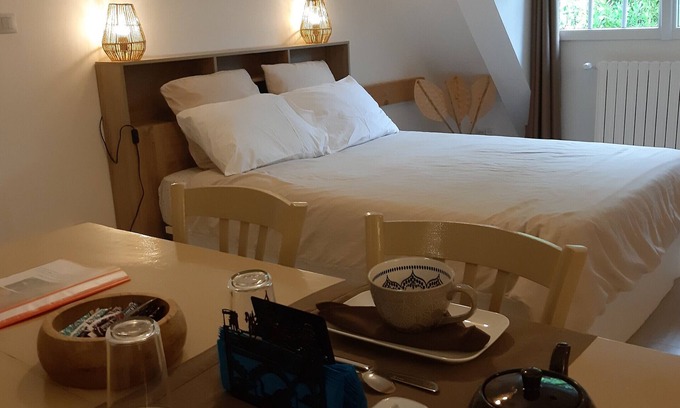 Trelissac Bed & Breakfast | Maraval – Cosy Air-Conditioned Suite in a Private Home with Garden in Périgueux