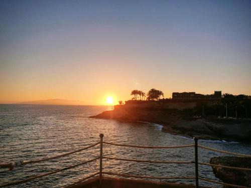Costa Adeje Apartment | Mareverde 129 Calme Vue Piscine Wifi