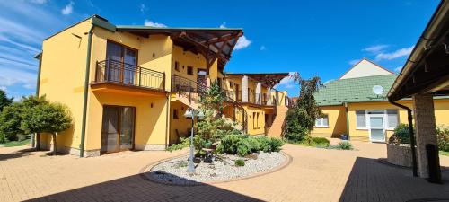 Velky Meder Bed & Breakfast | Margaréta Penzión