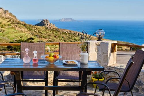 Agios Vasileios House | Maria's cozy stonehouse