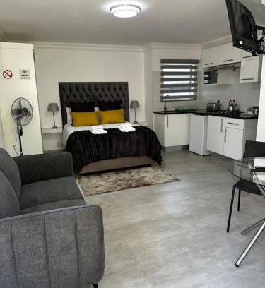 Germiston Apartment | Marielitsa Guest Suite No 9