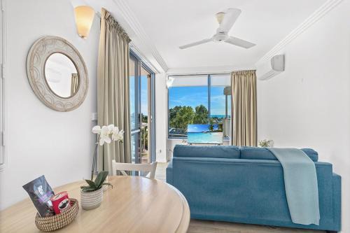 Airlie Beach Apartment | Marina and Ocean Views, level walk to Marina and Main Street