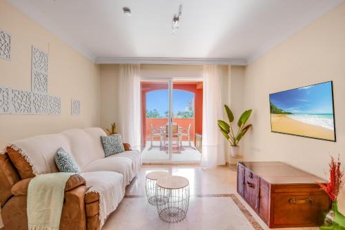 Torrequebrada Apartment | Marina Breeze Home by SolMaestranza
