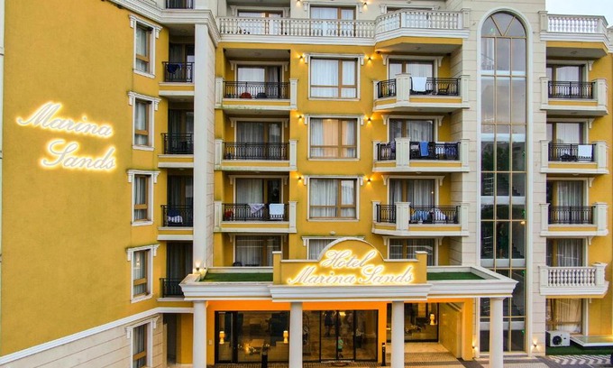 Obzor Bed & Breakfast | Marina Sands Bijou Boutique - Amazing views