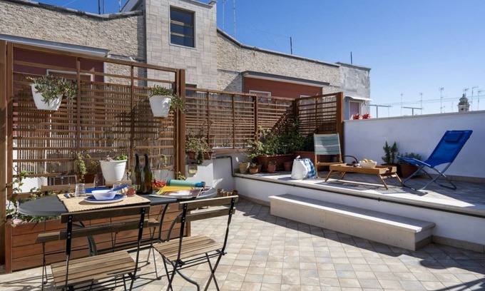 Mola di Bari Apartment | Marina Terrace Apartment between downtown and the sea
