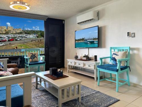 Sardinera Apartment | Marina View Condo 2 Bed - 2 Bath Sleeps 7