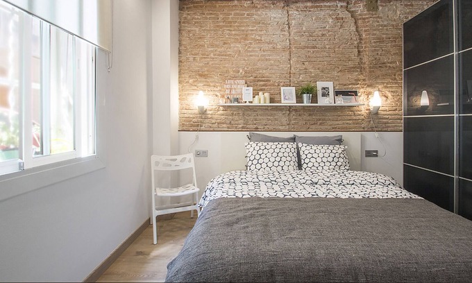 Barceloneta Apartment | Marinero design apt, beach,2BR, AC, WiFi, downtown