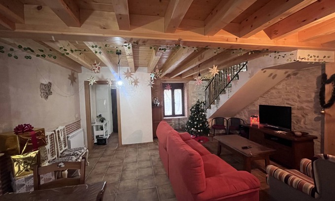 Campillo de Aranda Cottage | Marite house for tourist use. Campillo de Aranda. Aranda de Duero.
