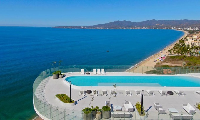 Flamingos Apartment | Marítima Playa Beach front Condo with great views