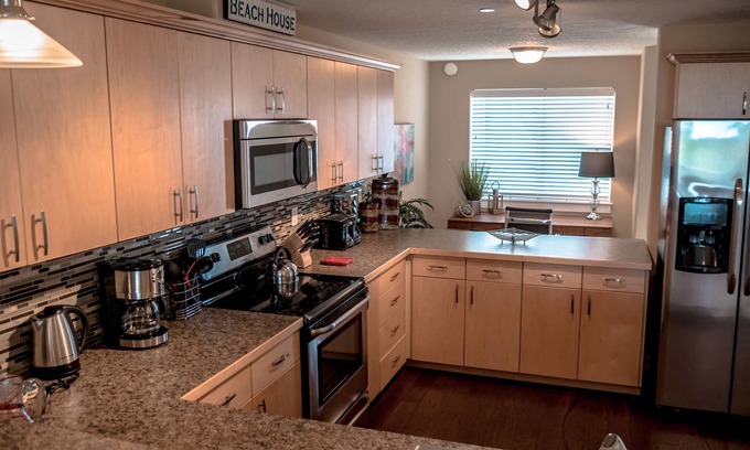 Ocean Shores Condo | Maritime Refuge Condominium - Oyhut Bay Seaside Village