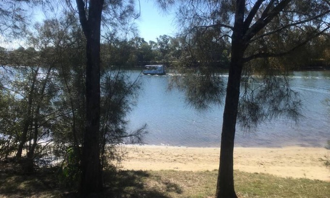 Diddillibah Apartment | Maroochydore River front Cabin - Maroochy River