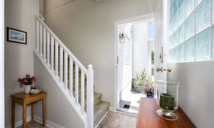 Marpole House | Marpole Guest House