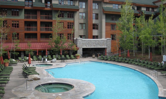 South Lake Tahoe Apartment | Marriott Grand Residence 4-star resort 2 bed/3 bath condo sleeps 6-8. Big deck.