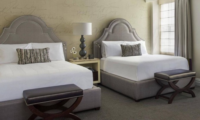 Connecticut Ave - K Street House | Marriott MayflowernImmerse yourself in modern elegance in the heart of D.C.