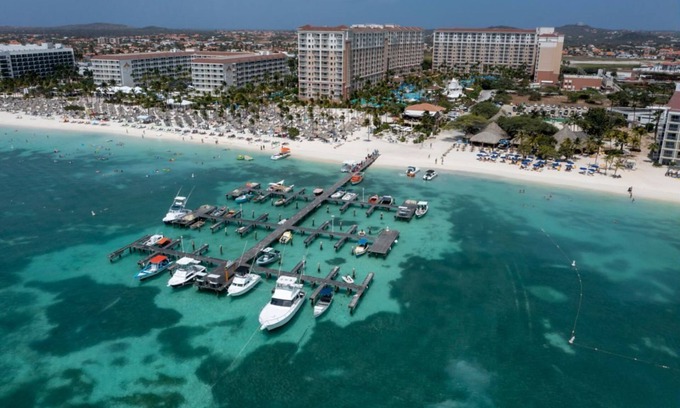 Palm Beach Hotel | Marriott's Aruba Surf Club - 2 Bedroom - PREMIER HOST - OVER 150 TOTAL REVIEWS.