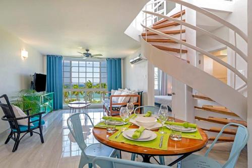 St.Bran's Burg Apartment | Marriott SeaCastles B30 Rooftop Penthouse