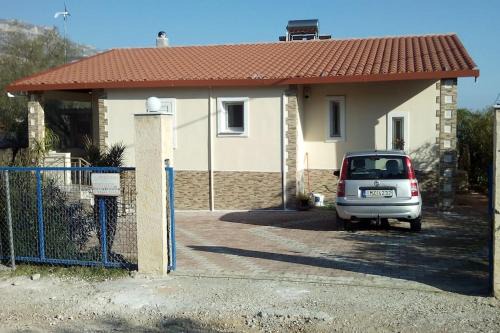 Megara House | Marry's Guesthouse