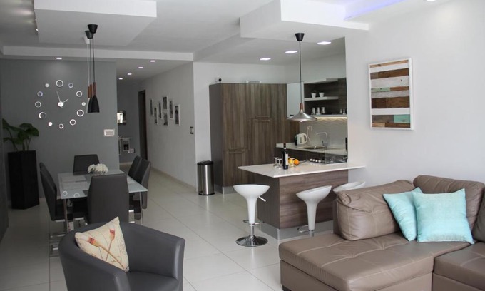 Marsaskala Apartment | Marsascala Interlace Apartment with free parking