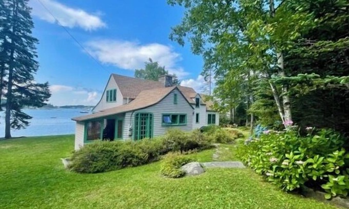 Port Clyde House | Marshall Point Cottage, classic 5-bedroom Maine cottage with harbor views