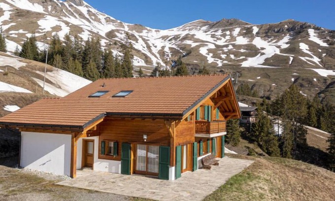 Val d'Illiez House | Martens by Interhome
