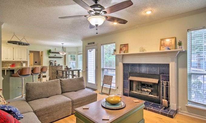 Grovetown House | Martinez Retreat with Seasonal Pool 9 Mi to Masters