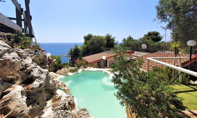 Marina di Marittima Villa | Marvellous property w/heated pool & sea access