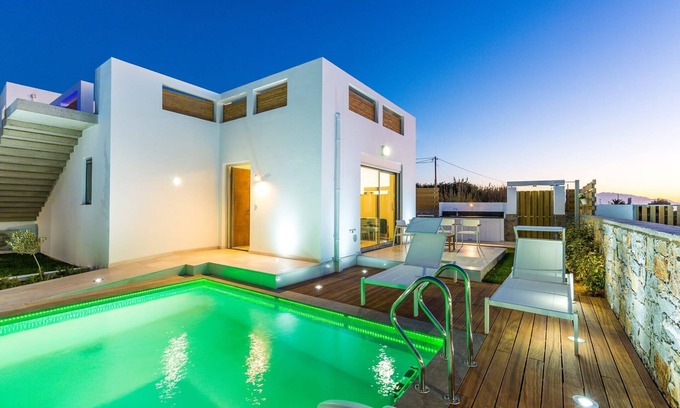 Pigianos Kampos Villa | Marvelous Rethymno Villa | Villa Kokushibo | 2 Bedrooms | Beach Front | Private.