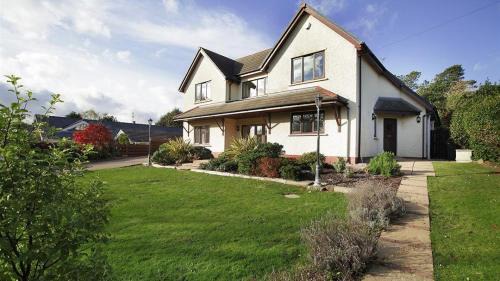 Mumbles House | Maryland