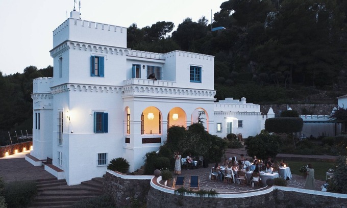 Cabanes House | Masía-castillo en el Paraje Natural del Desierto de las Palmas en Benicasim