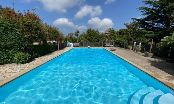 Perpignan Condo | Mas Des Fleurs - Heated pool - Child friendly gardens - Beach 10mins