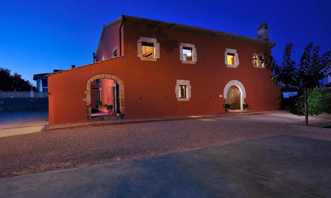 Banyeres del Penedes Apartment | Masia Casa Roja