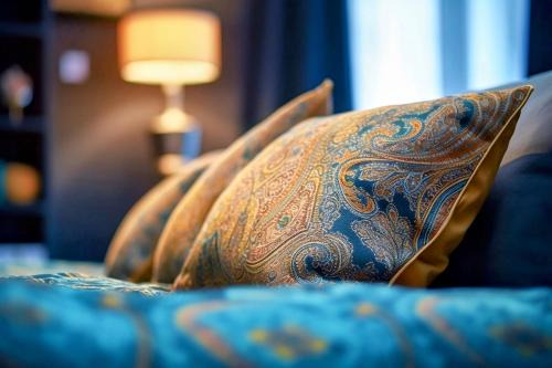 Dublin House | Master bedroom with ensuite