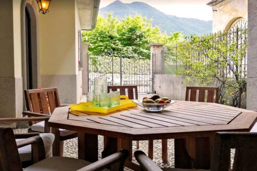 Moltrasio House | Mauro apartment. Fresh and peaceful.