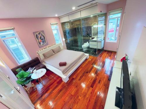 Hai Ba Trung House | May - NEW WINGS 05