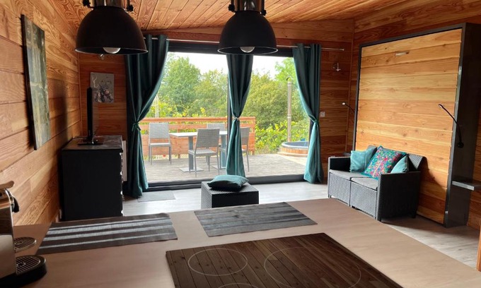Theuley Cabin | Maya-Huel