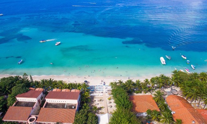 Antoneys Cay Resort | Mayan Princess Beach & Dive Resort