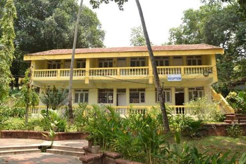 Maem Hotel | Mayem Lake View