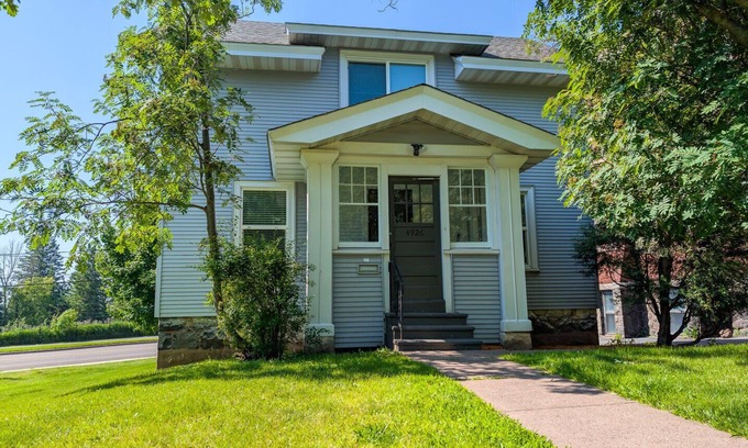Lakeside - Lester Park House | Mayfair House | Minutes from Downtown Duluth
