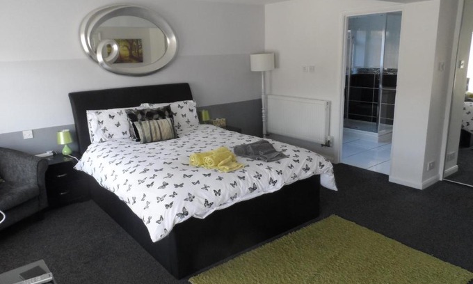 Sindlesham House | Mayfields Guest House