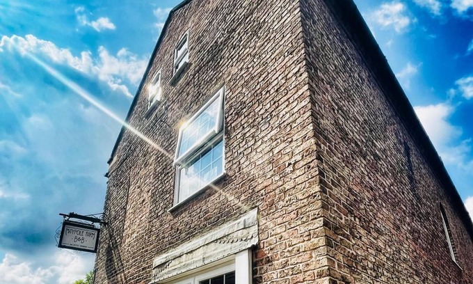Cawood House | Maypole Farm Guest House